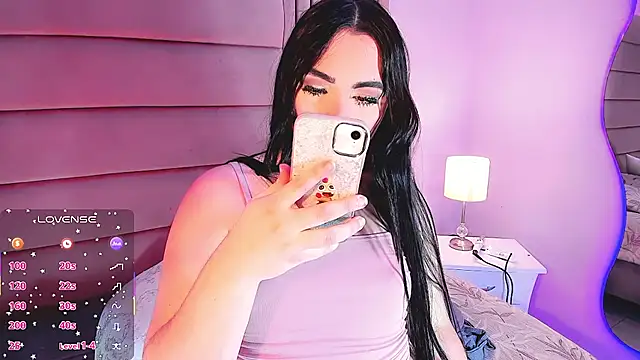 Dalis Hills online show from 4, 4, 2026