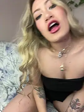 Lally Valencia   online show from 22, 2, 2025