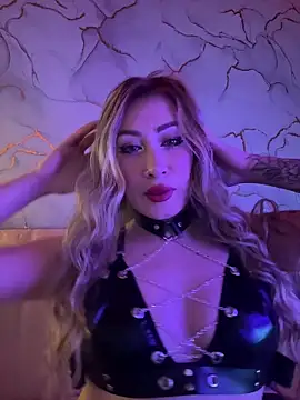 Lally Valencia   online show from 28, 2, 2026