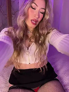 Lally Valencia   online show from 14, 3, 2026