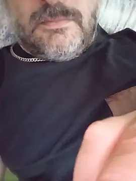 Snapshot of NAvoglia chatting on 9, 6, 2026 NAvoglia online show from 9, 6, 2026
