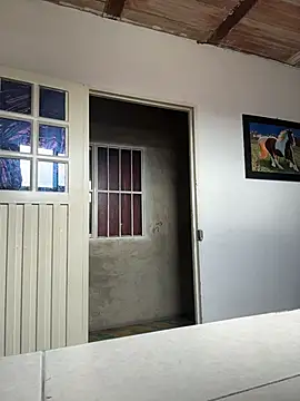 Emma Giraldo online show from 2, 2, 2026