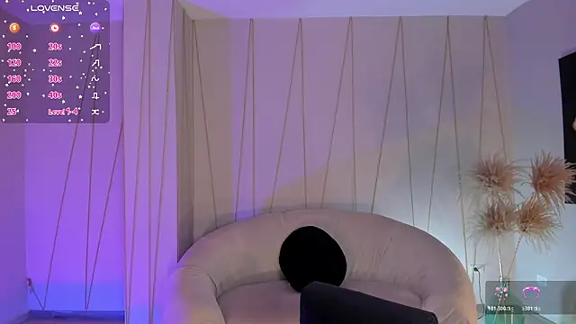 Snapshot of BeccaBaxter chatting on 17, 10, 2025 BeccaBaxter online show from 17, 10, 2025
