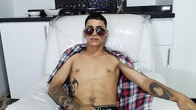 JhoanLeandro online show from 31, 1, 2025