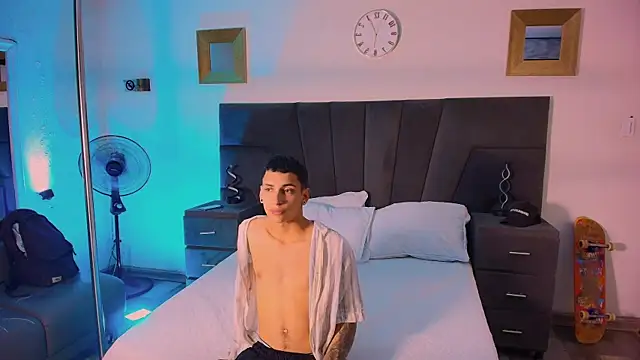 JhoanLeandro online show from 5, 2, 2025