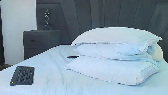 JhoanLeandro online show from 7, 3, 2025