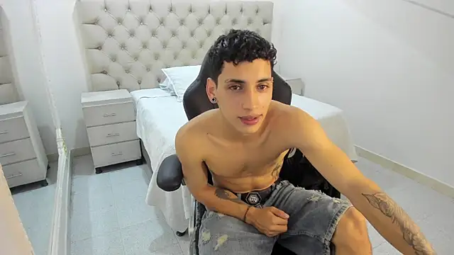 JhoanLeandro online show from 2, 11, 2025