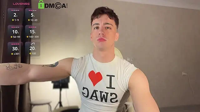 Snapshot of VincentSmith02 chatting on 4, 6, 2026 VincentSmith02 online show from 4, 6, 2026