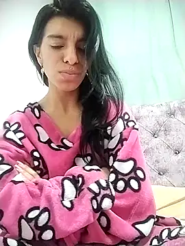 Ariell Kieran online show from 3, 2, 2026