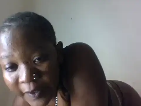 Snapshot of HotNSassy chatting on 3, 2, 2025 HotNSassy online show from 3, 2, 2025
