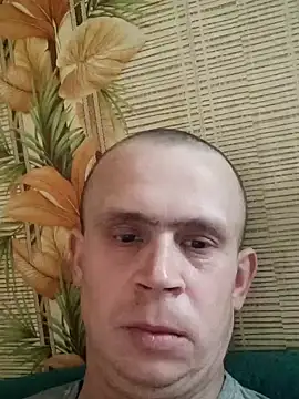 Snapshot of alex_brow_n chatting on 2, 2, 2025 alex brow n online show from 2, 2, 2025