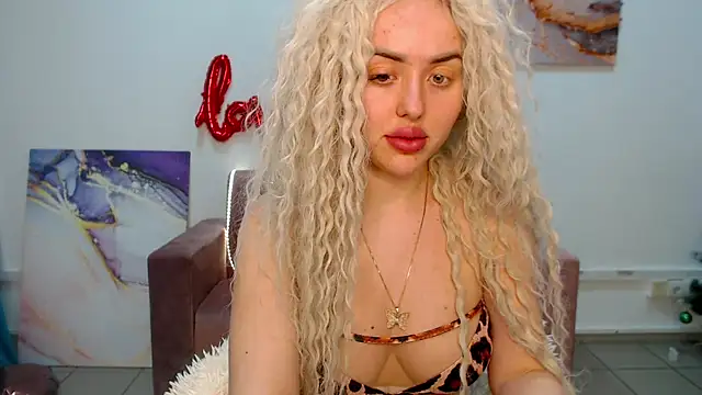 MissisCaty online show from 9, 2, 2025