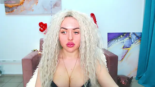 MissisCaty online show from 24, 2, 2025