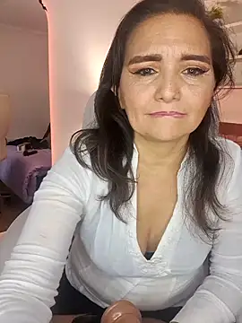 Snapshot of Alexaamoon_ chatting on 6, 2, 2025 Alexaamoon online show from 6, 2, 2025
