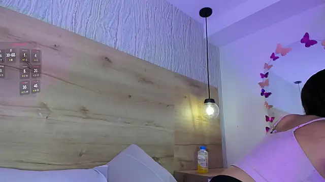 bella lovers  online show from 27, 2, 2025