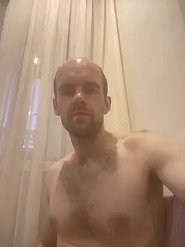 Snapshot of LynnAhNight chatting on 13, 9, 2025 LynnAhNight online show from 13, 9, 2025