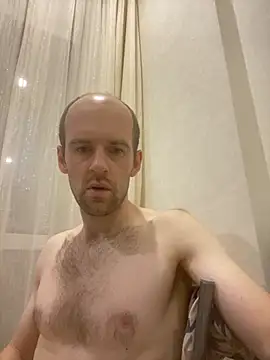 Snapshot of LynnAhNight chatting on 20, 9, 2025 LynnAhNight online show from 20, 9, 2025