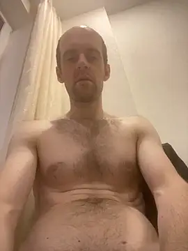 Snapshot of LynnAhNight chatting on 26, 9, 2025 LynnAhNight online show from 26, 9, 2025