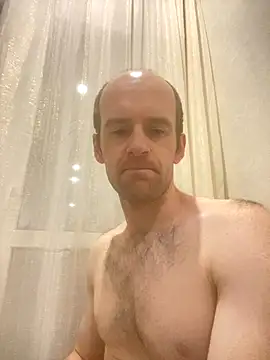 Snapshot of LynnAhNight chatting on 9, 10, 2025 LynnAhNight online show from 9, 10, 2025