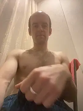 Snapshot of LynnAhNight chatting on 21, 10, 2025 LynnAhNight online show from 21, 10, 2025