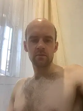 Snapshot of LynnAhNight chatting on 9, 11, 2025 LynnAhNight online show from 9, 11, 2025