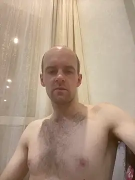 Snapshot of LynnAhNight chatting on 13, 11, 2025 LynnAhNight online show from 13, 11, 2025