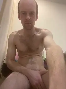 Snapshot of LynnAhNight chatting on 7, 1, 2026 LynnAhNight online show from 7, 1, 2026