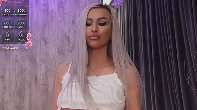 Snapshot of KarlaBart chatting on 9, 2, 2026 KarlaBart online show from 9, 2, 2026