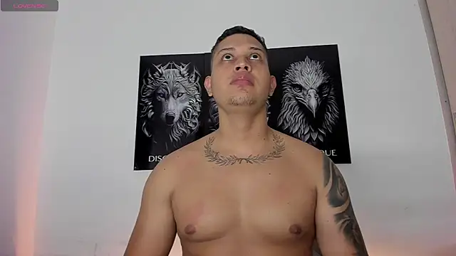 Snapshot of JohanSmith chatting on 10, 9, 2025 JohanSmith online show from 10, 9, 2025