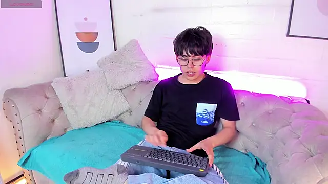 Snapshot of PepperTwink chatting on 17, 2, 2025 PepperTwink online show from 17, 2, 2025