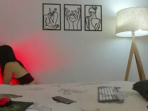 andrea cherryy online show from 18, 4, 2026