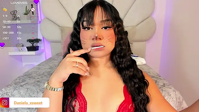 Snapshot of Danielaangelina chatting on 1, 11, 2025 Danielaangelina online show from 1, 11, 2025