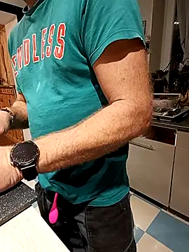 Dam70 online show from 8, 11, 2025