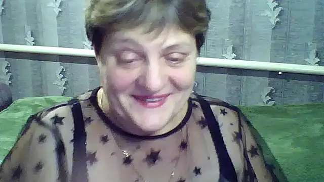 Snapshot of ElzaJewel chatting on 14, 10, 2025 ElzaJewel online show from 14, 10, 2025
