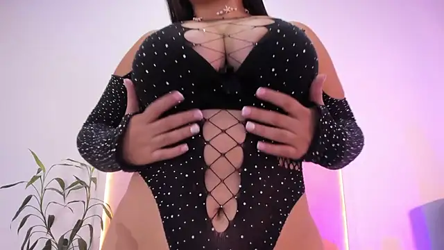 Sofii Lopezz online show from 9, 9, 2025