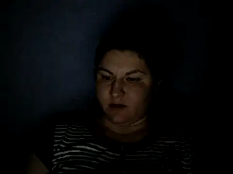 KiraSwee online show from 27, 1, 2025