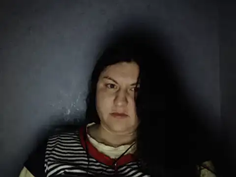 KiraSwee online show from 26, 2, 2025