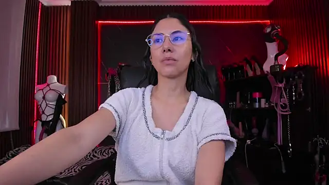 XiaQueen online show from 27, 10, 2025