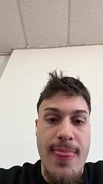 Snapshot of NaplesGuy04 chatting on 14, 1, 2026 NaplesGuy04 online show from 14, 1, 2026