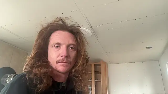 Snapshot of redone8in chatting on 2, 3, 2025 redone8in online show from 2, 3, 2025