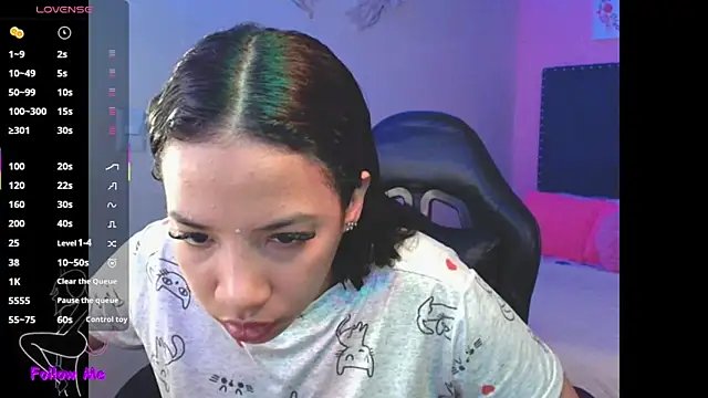 SallyWhitee online show from 14, 11, 2025