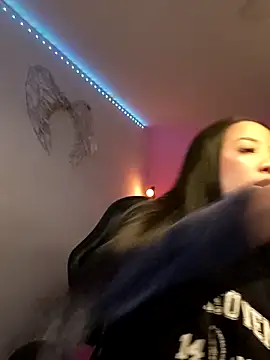 SallyWhitee online show from 22, 2, 2026