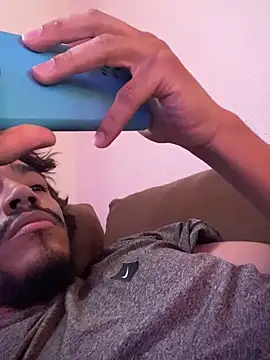 Mineirinho043 online show from 20, 10, 2025