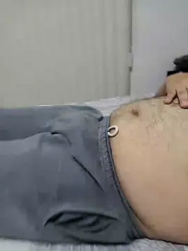 Snapshot of El_inge_oso chatting on 6, 2, 2025 El inge oso online show from 6, 2, 2025