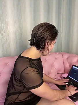 Snapshot of Maggie_Geller chatting on 19, 3, 2025 Maggie Geller online show from 19, 3, 2025