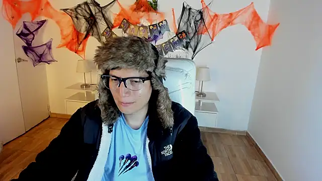Golden-Boyy online show from 18, 10, 2025