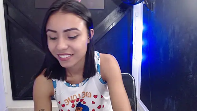 Snapshot of julieta_fn chatting on 12, 3, 2025 julieta fn online show from 12, 3, 2025