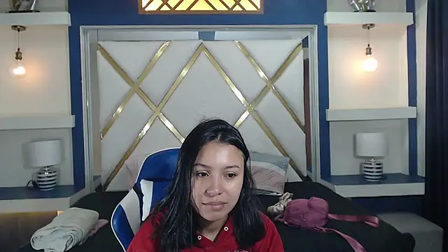 Snapshot of julieta_fn chatting on 18, 7, 2026 julieta fn online show from 18, 7, 2026