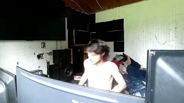 nuttyking2022 online show from 3, 11, 2025