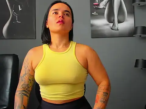 karlyjons12 online show from 17, 3, 2026